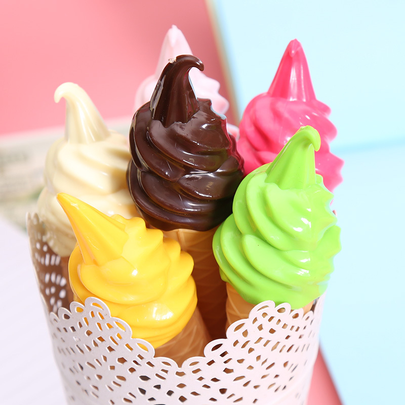 Lindo bolígrafo de simulación con forma de helado